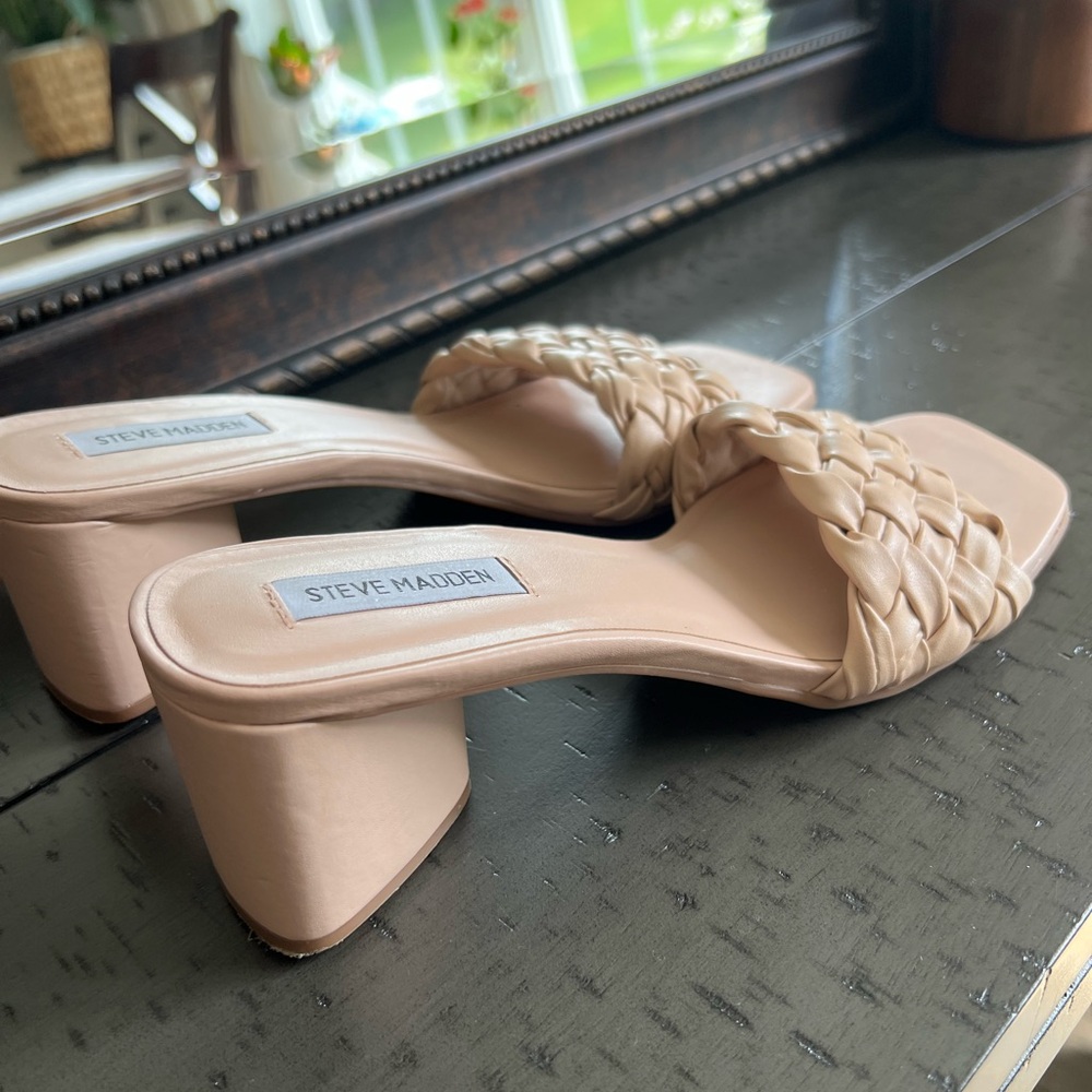 Steve Madden 9.5 nude heeled sandals - Picture 5 of 6